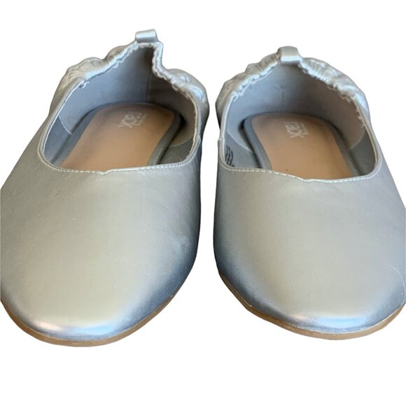 NORDSTROM RACK Metallic Silver Kendall Faux-Leather Ballet Flats Size 7 - Picture 5 of 8